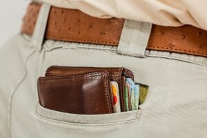 how to stop wallet back pain without changing your wardrobe