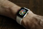 Do Hybrid Smartwatches Show Notifications? What They Can—and Can’t—Show
