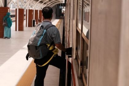 Commuter EDC Kit: What to Actually Carry on the Daily Trip
