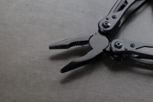 which multitools actually cut and strip wire cleanly