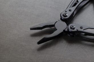 which multitools actually cut and strip wire cleanly
