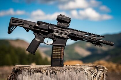 M-LOK Light Mount for Reach and Beam