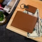 how many cards belong in a slim wallet
