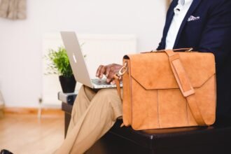 how to pack hybrid work bag essentials without forgetting gear edc deals how to pack hybrid work bag essentials without forgetting gear