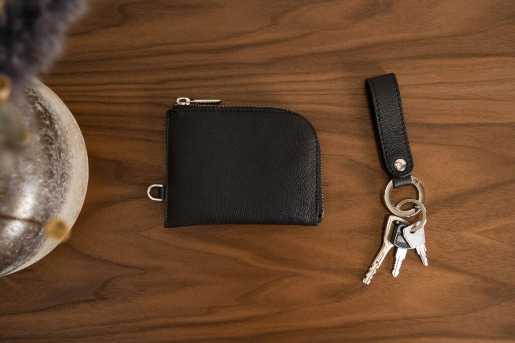 how to replace a key organizer pivot screw easily