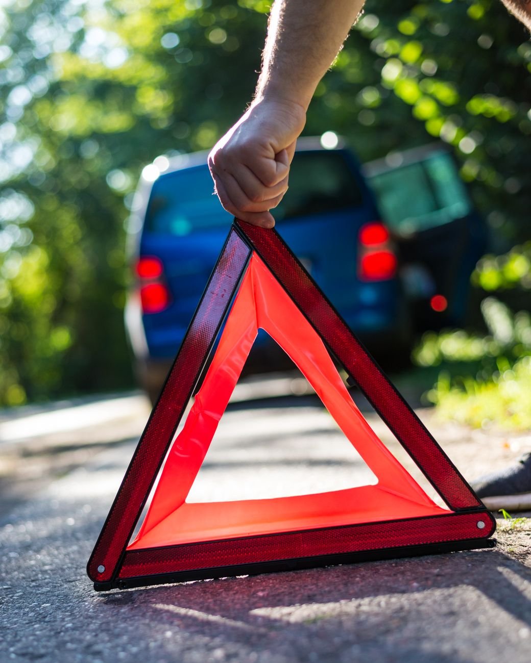 what to do if your car breaks down on a highway