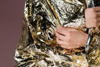 mylar blankets a bivy substitute in mild emergencies