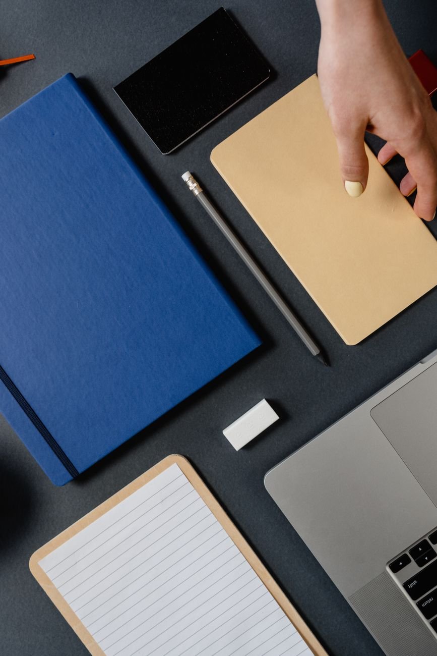 pexelsphoto7718785 edc deals what to bring on your first day at work