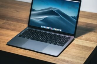 how to pack a laptop for faster tsa screening
