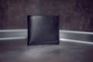 how to stop a leather wallet from stretching and losing grip