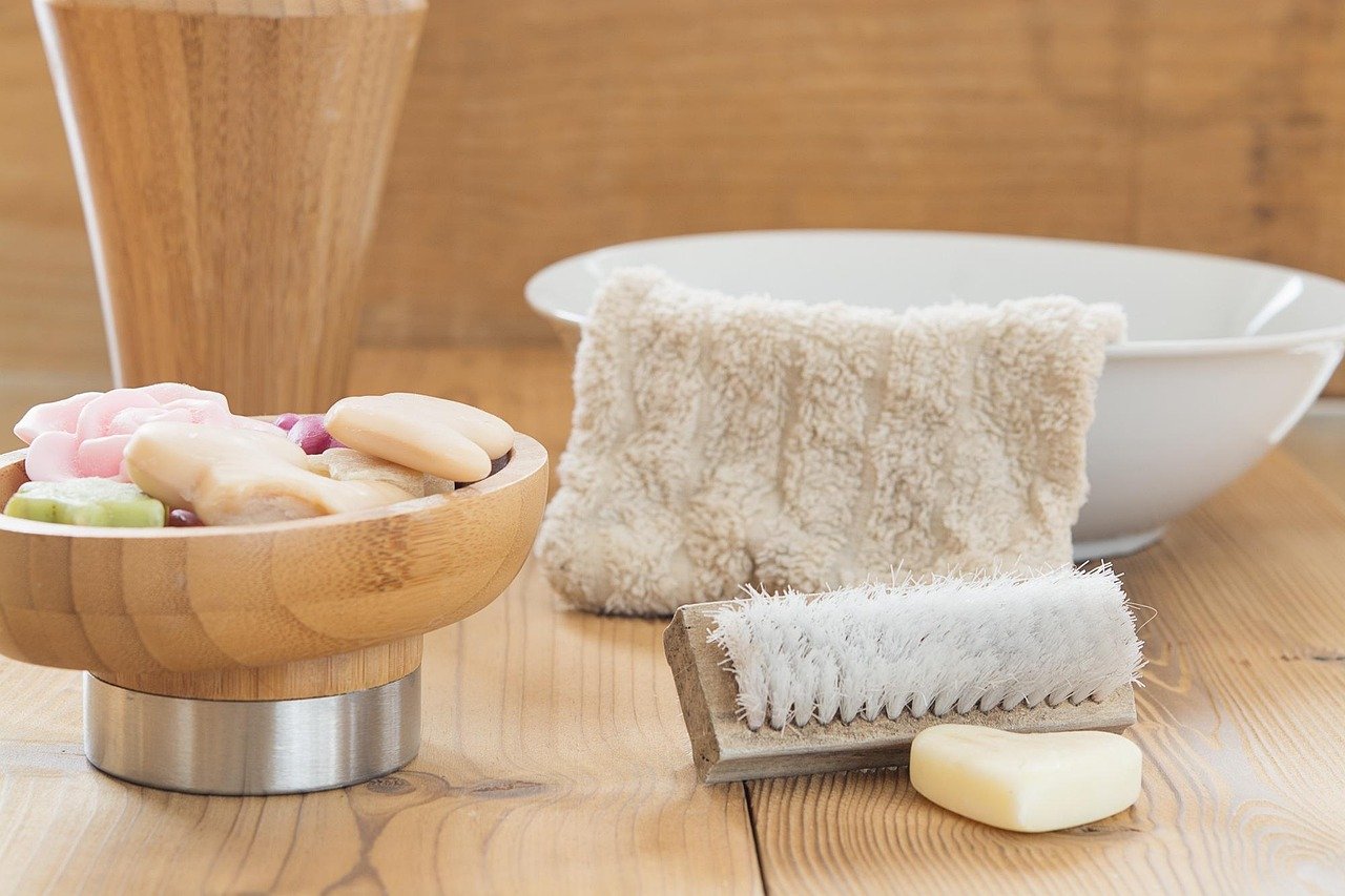 what hygiene items should be carried every day