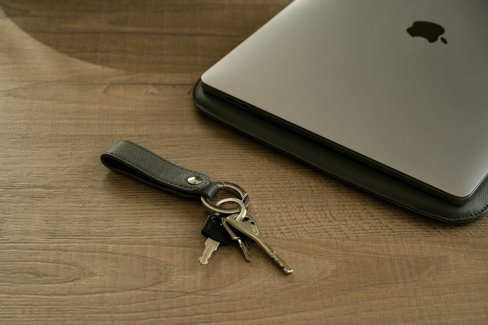 arekeyorganizersworthit1 edc deals modern leather key organizer keeping everyday carry keys compact and quiet