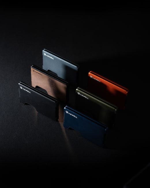 minimalist aluminum wallets arranged for everyday carry