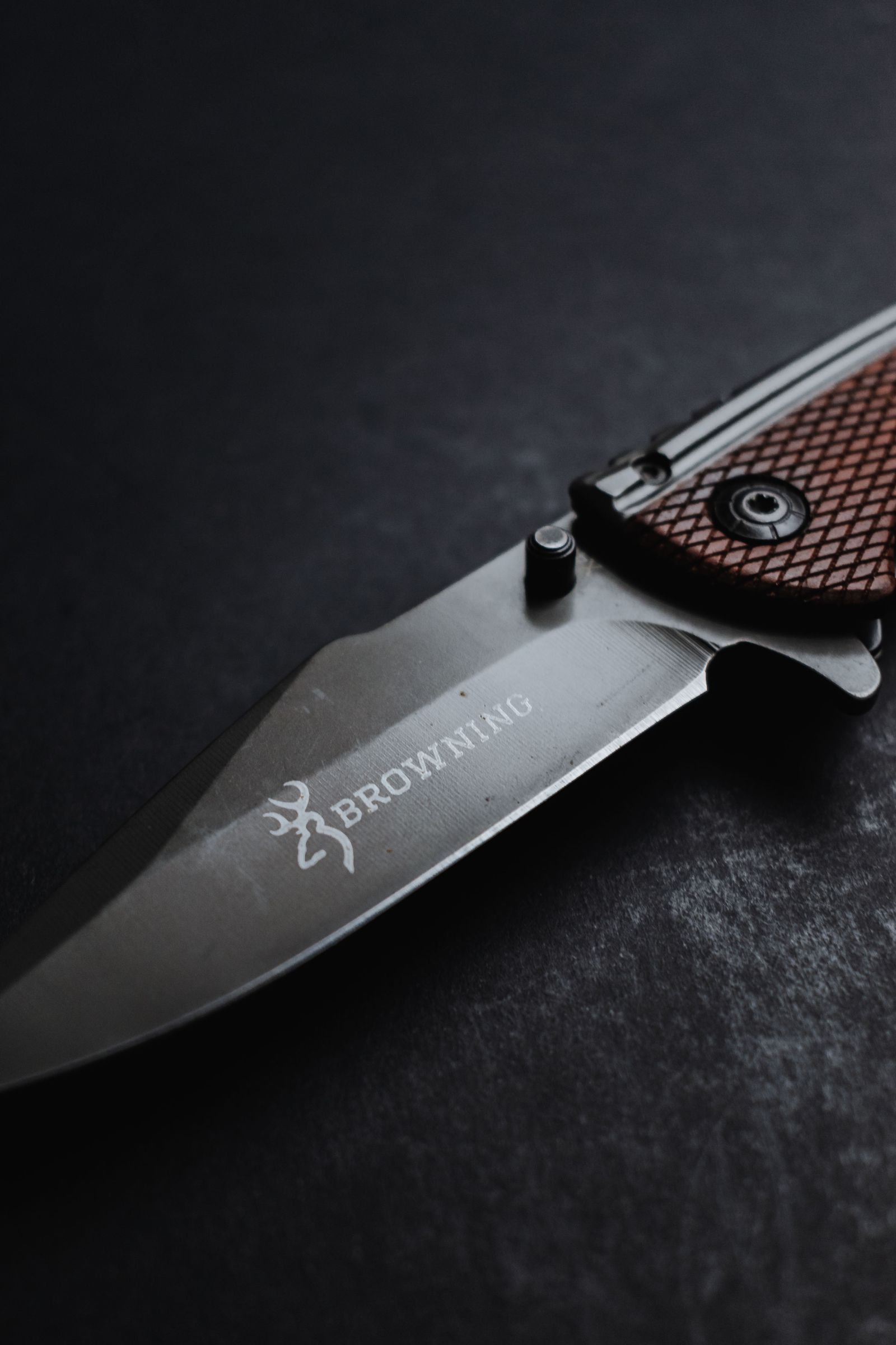 are liner lock knives safe for everyday cutting