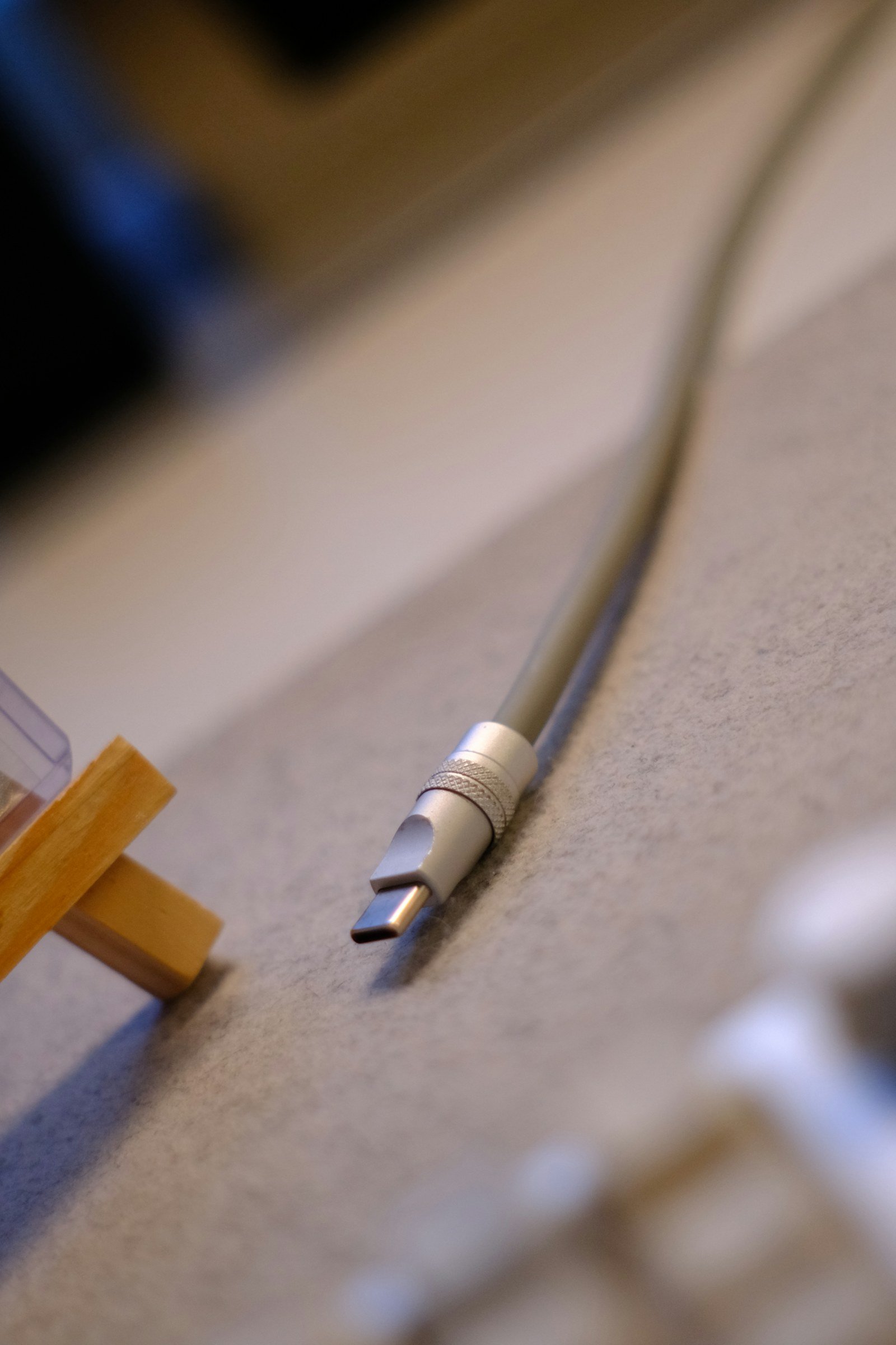 close up of a usb c cable connector the plug transition where pocket carried cables fail first