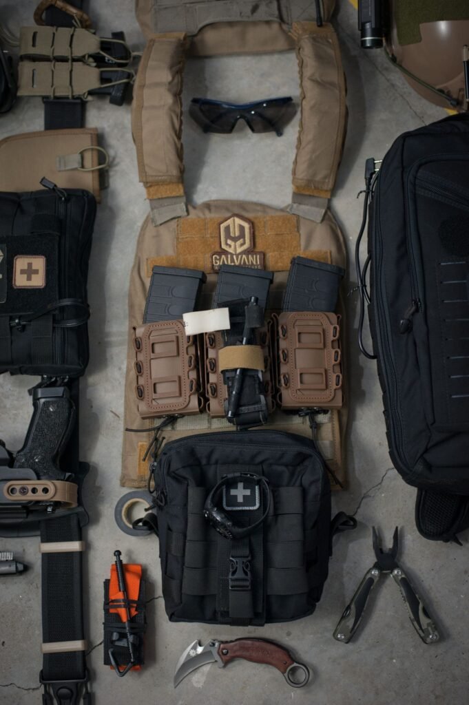 how to choose an edc pouch that actually fits